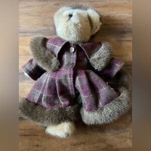 Boyds ANNABELLE DICKENS ~ 10 in English Caroler plush